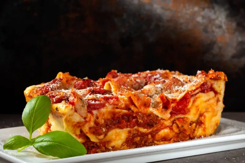italian pasta with bolognese ragu sauce